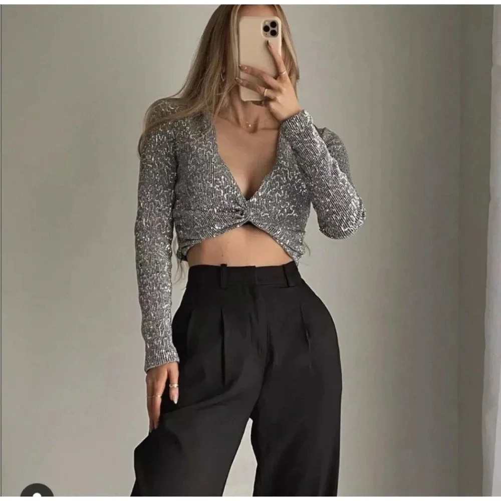 Zara Silver Sequin‎ Knotted Long Sleeve Crop Top size XS Side Zipper